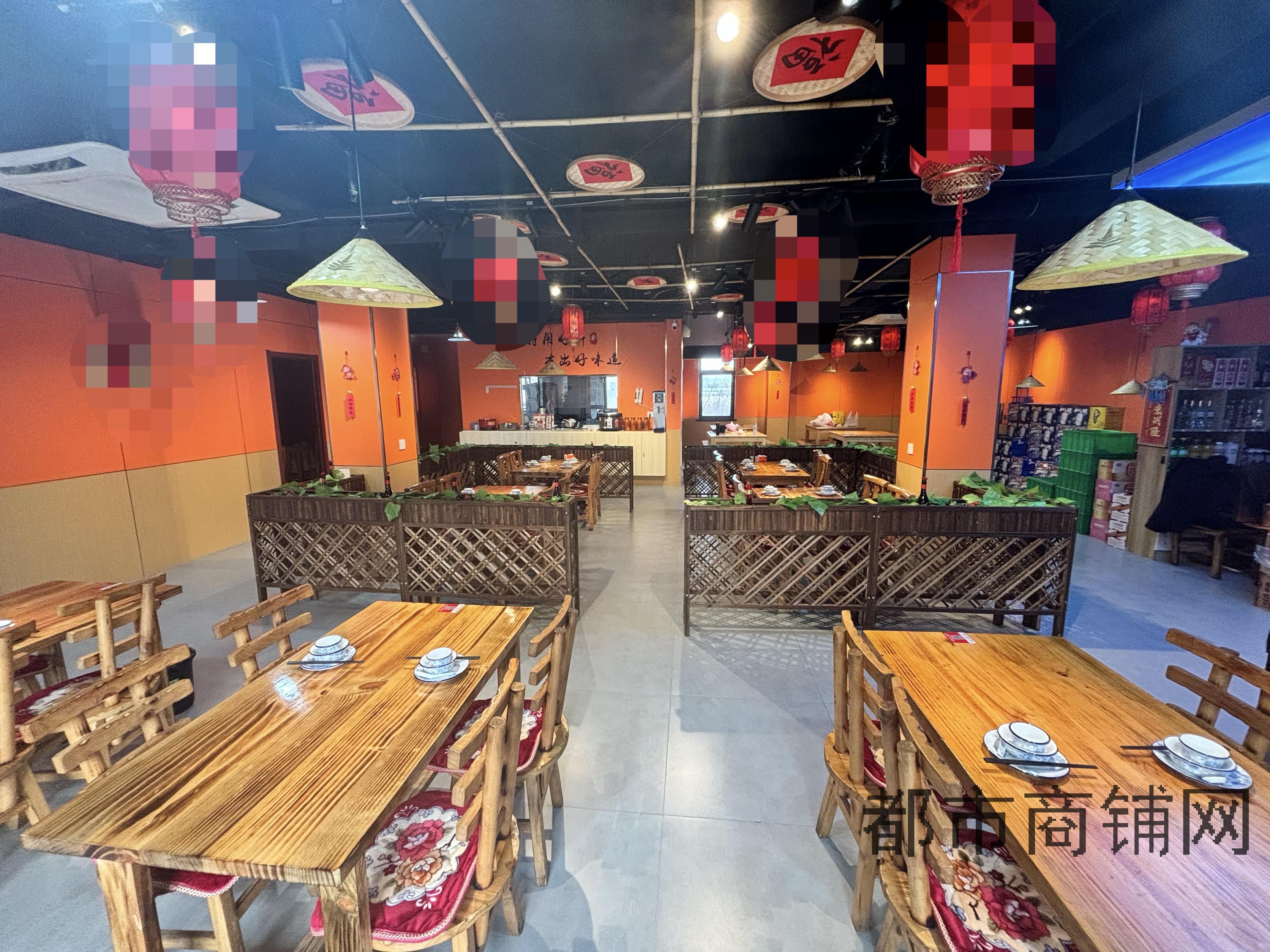 万行商业街餐饮店转让    